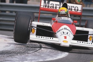 Ayrton Senna in curva